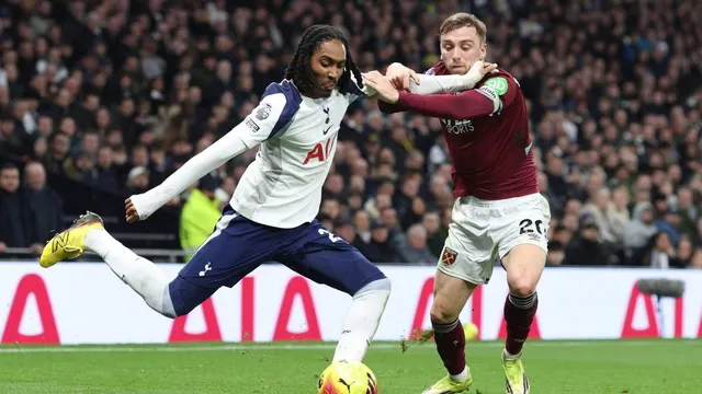 West Ham faces relegation after dismal season