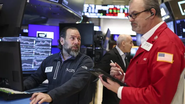 AI economy fuels industrial growth while consumers face job risks