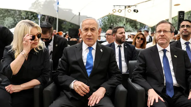 Netanyahu's political future hangs in the balance amid growing pressure
