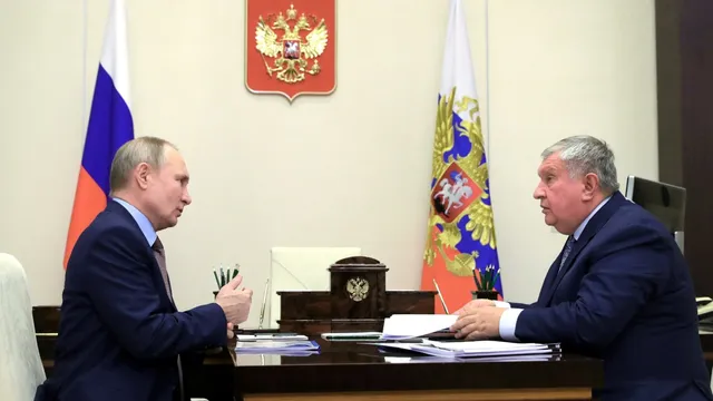 Glencore's Bid to Retain Rosneft Stake Denied by Moscow Court