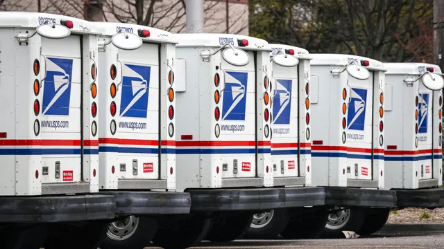 U.S. Postal Service faces $2.5 billion loss and urgent need for reforms