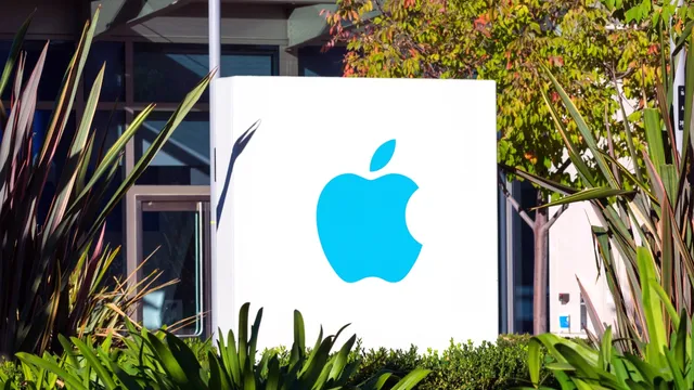 Apple expands presence in Dublin with new office and 300 jobs