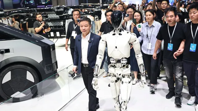Trade war clouds Shanghai Auto Show amid soaring tariffs