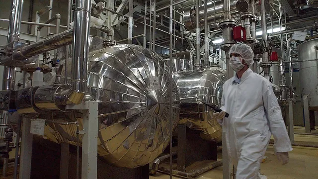 U.S. military targets Iranian nuclear facilities with devastating strikes