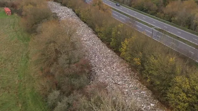 Environment Agency investigates massive illegal waste dumping in Oxfordshire