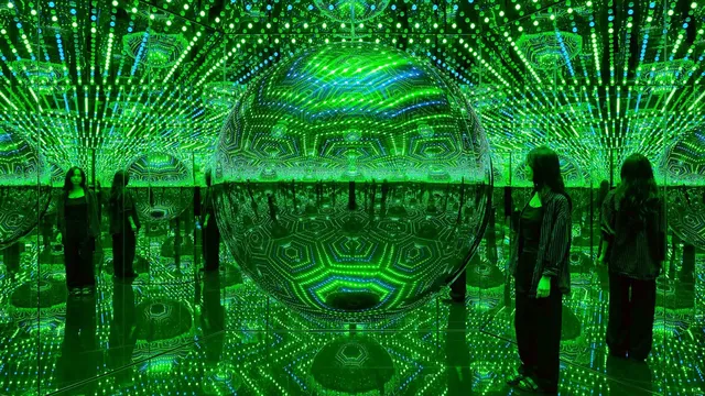 Yayoi Kusama review — disco ball vibes with a groovy edge