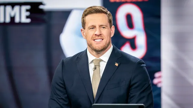 JJ Watt signs multi-year agreement to remain CBS Sports' lead NFL analyst