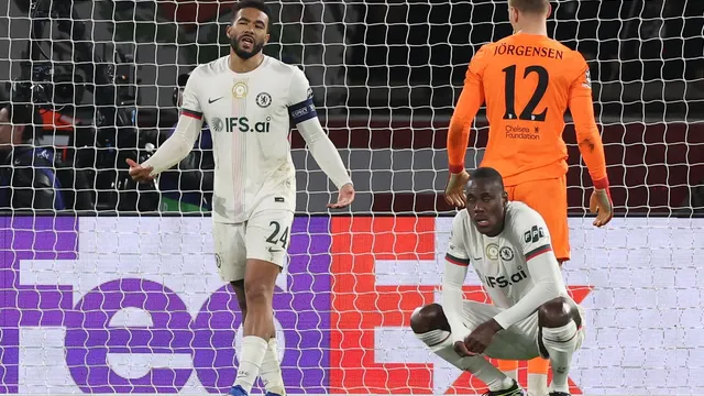 Chelsea crumbles as Liam Rosenior accepts blame for defeat