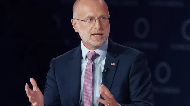 FCC chair supports massive Nexstar-Tegna merger