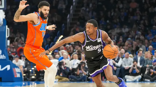 De'Aaron Fox joins Victor Wembanyama in San Antonio after trade
