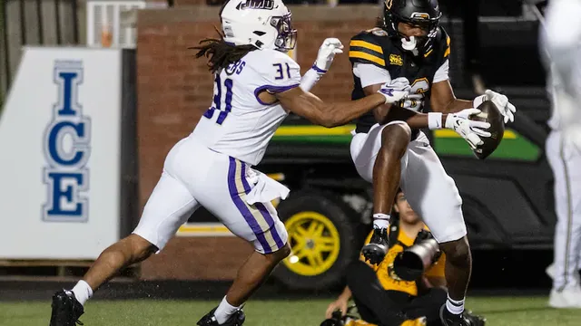 James London kicks game-winning field goal for Appalachian State against James Madison