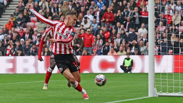 Chris Rigg shines with stunning backheel goal for Sunderland against Middlesbrough