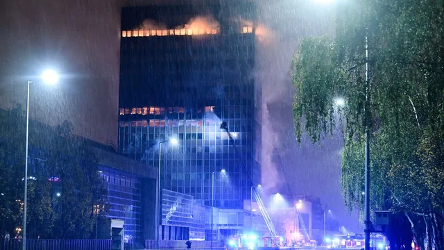 Massive fire destroys landmark skyscraper in Zagreb