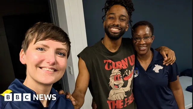 Wolverhampton students assist dancers in Jason Derulo's performance