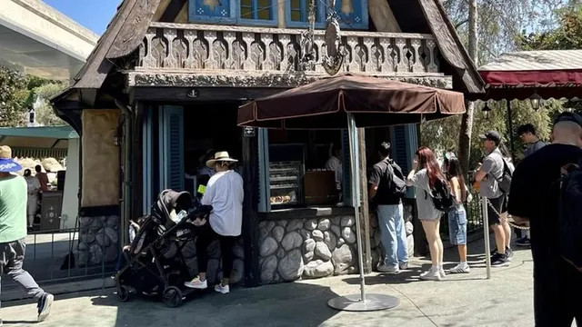 Customers flock to Disneyland for the viral Garlic Cheesy Brat