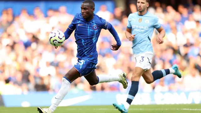 Micah Richards Questions Nicolas Jackson's Striker Credentials After Chelsea's Loss to Man City