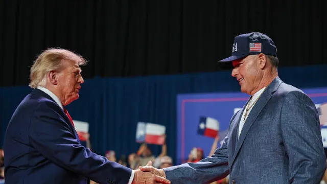 President Donald Trump awards Presidential Medal of Freedom to former MLB pitcher Roger Clemens