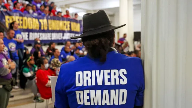Massachusetts unionizes Uber and Lyft drivers for the first time in U.S. history