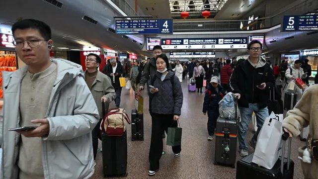 Chinese tourists flock to Russia as Japan loses appeal
