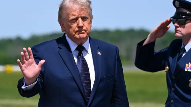 Trump urges Israel and Iran to halt attacks amid ceasefire negotiations