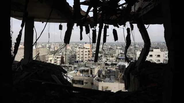 Hamas executes six amid growing desperation in Gaza