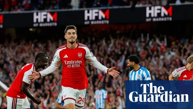 Arsenal dominates Coventry City in Premier League opener