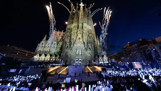 Pope Leo XIV inaugurates the tallest church tower in Barcelona
