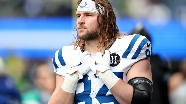 Daniel Jones hails Tyler Warren as an absolute stud ahead of training camp