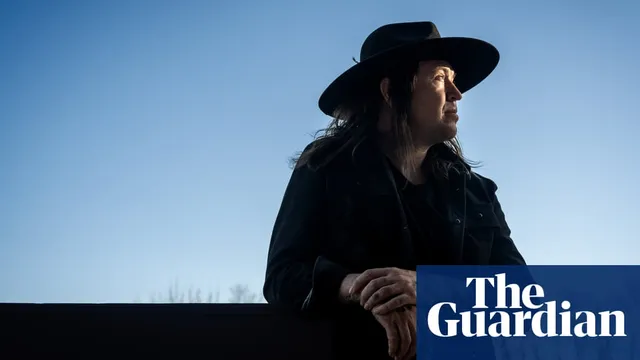 Homeless artist struggles with addiction after father's death