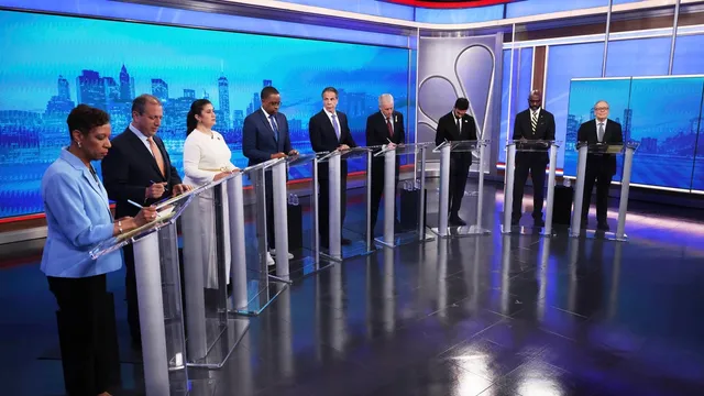 Bernie Sanders backs Zohran Mamdani in NYC mayoral race