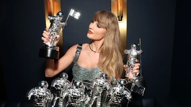 Taylor Swift to Receive First MTV VMA Artist Director Award at 2026 Ceremony in Los Angeles