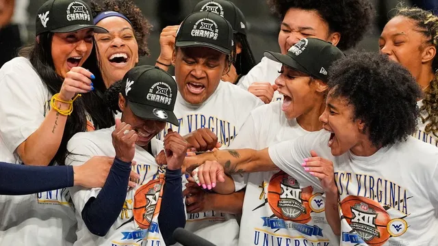 Trump pushes to save college sports with executive actions