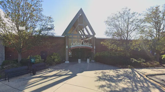 Shooter remains at large after mall shooting in Pennsylvania