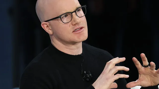 Coinbase CEO highlights unfair competition from banks in crypto regulations