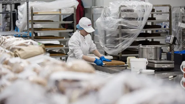 Costco simplifies cake and deli tray ordering with new mobile app feature