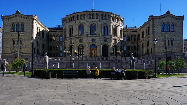 Norway proposes under-16 ban on social media, online games, and messaging apps like TikTok and Roblox