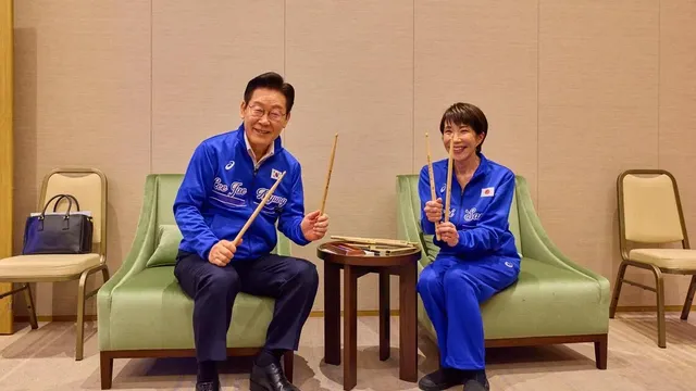 Japan and South Korea leaders deepen ties amid regional tensions