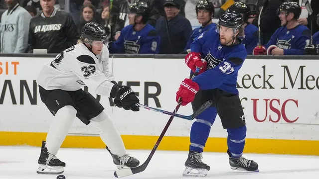 Justin Bieber skates for wildfire relief in LA charity game