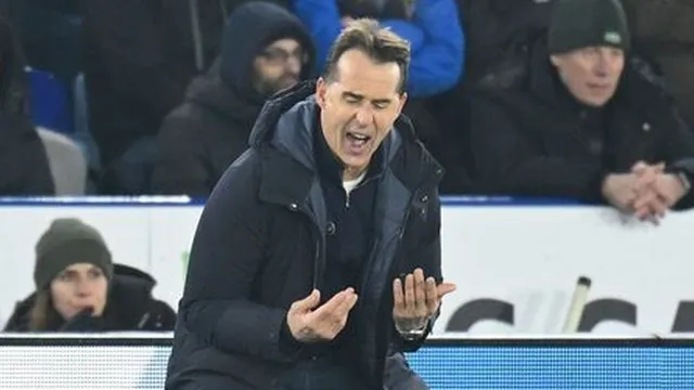Julen Lopetegui clashes with star signing as West Ham unrest grows