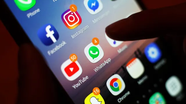 Lake Orion schools adopt strict cellphone-free policy