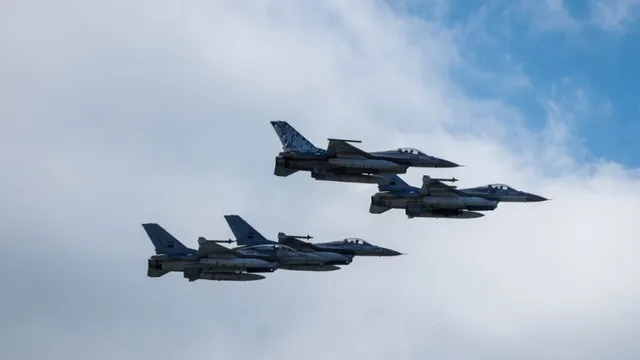 Germany Rules Out Fighter Jet Supply to Ukraine Amid Opposition Pressure
