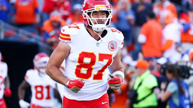 Travis Kelce calls for Kansas City Chiefs to take accountability amid struggles