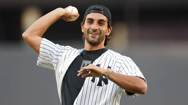 Ferran Torres impresses with first pitch at Yankee Stadium