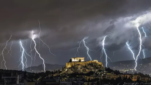 Storm hits Corfu and Kefalonia, UK tourists advised to prepare