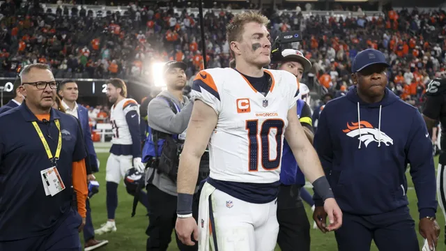 Bo Nix closes in on Russell Wilson's record for quarterback wins