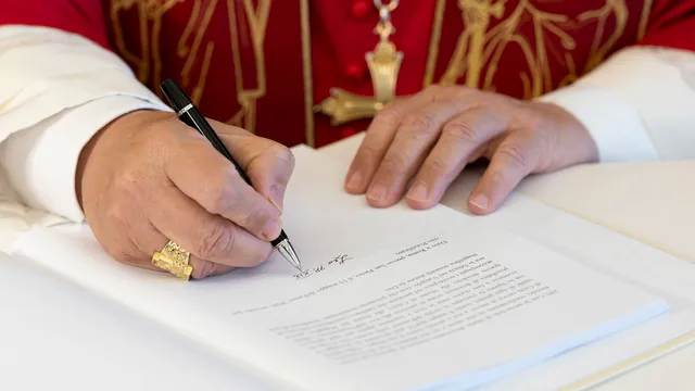 Pope Leo warns AI needs disarming to avoid exploitation