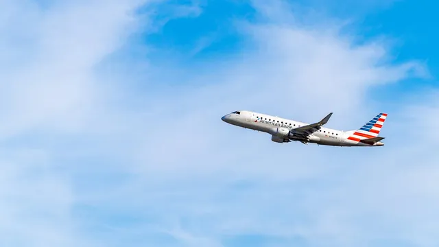 American Airlines flight diverts due to windscreen issue