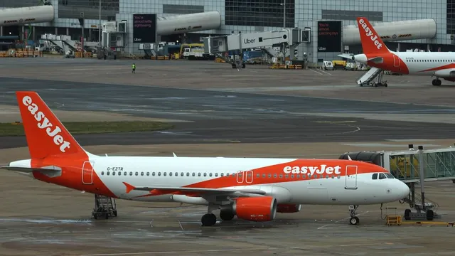 Gatwick Airport's second runway clears legal hurdles