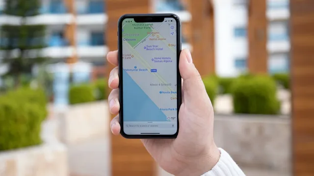 Apple enters ad market with new Apple Maps advertisements