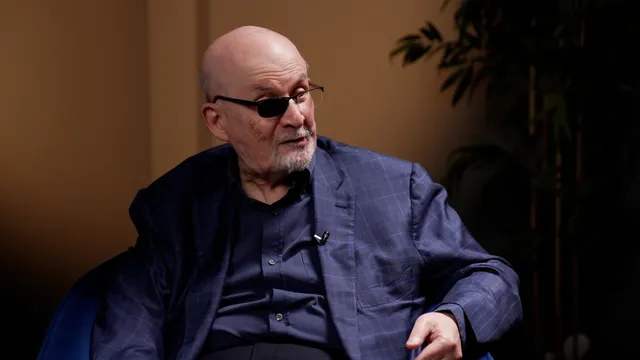 Author Salman Rushdie criticizes US President Trump's White House ballroom and proposed arch